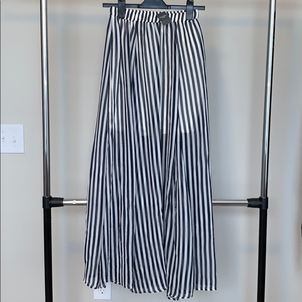 NWT Abercrombie & Fitch maxi skirt